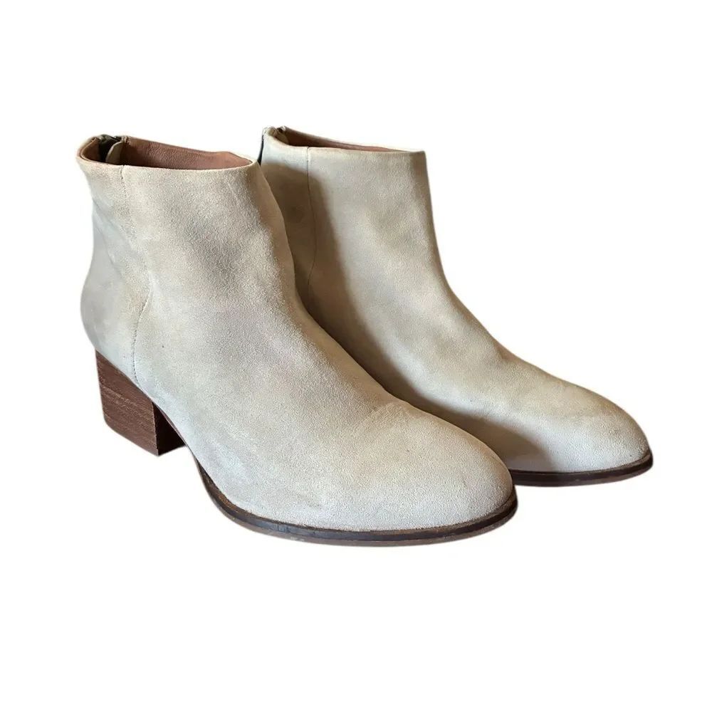 Elegant Cream Ankle Boots Woman’s Size 7